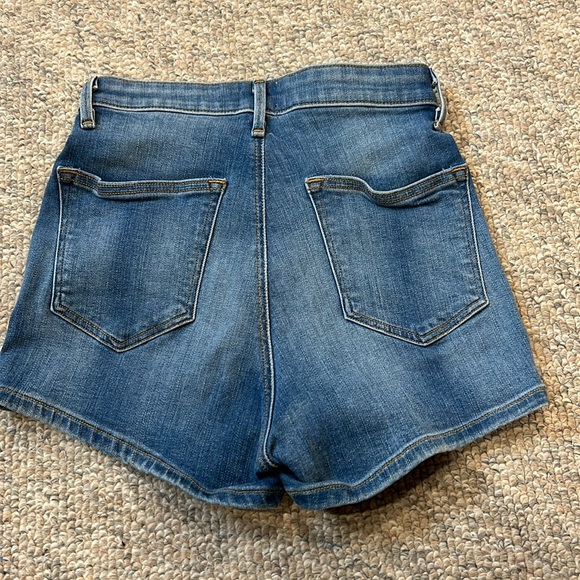 Sunday best short shorts - Picture 2 of 3